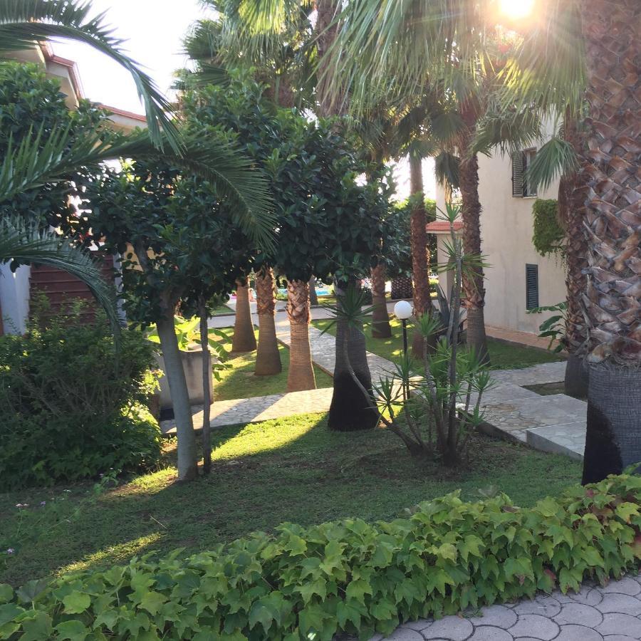 Delta Club Residence Capo Vaticano Exteriör bild