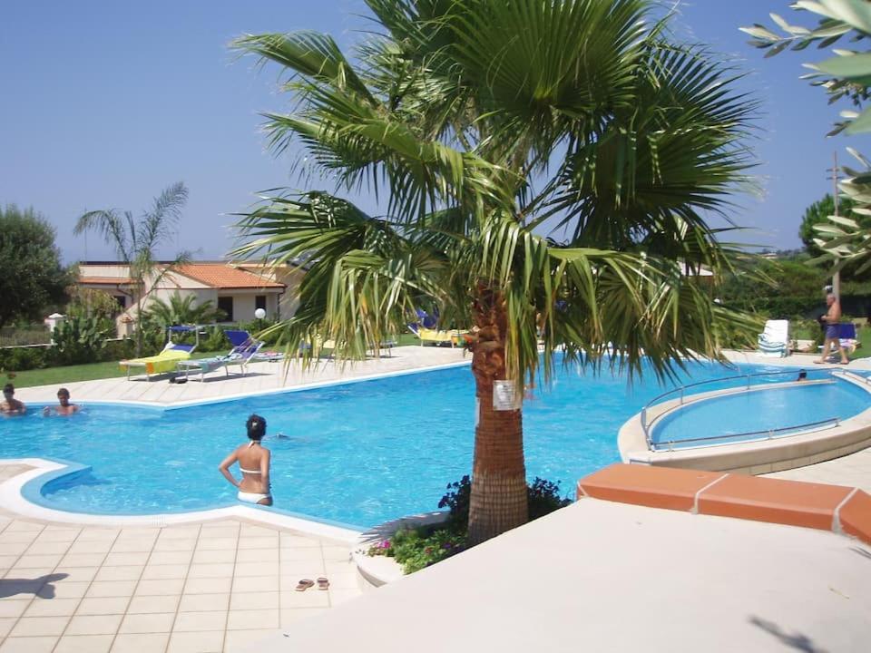 Delta Club Residence Capo Vaticano Exteriör bild